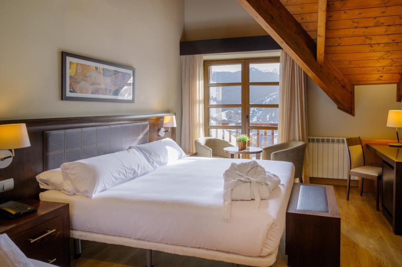 Snoe Aragon Hills Otel Formigal Dış mekan fotoğraf