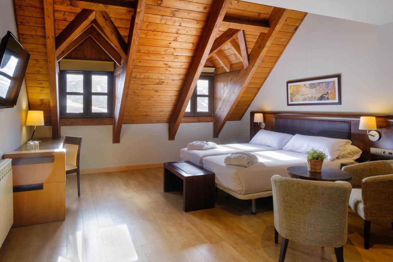 Snoe Aragon Hills Otel Formigal Dış mekan fotoğraf