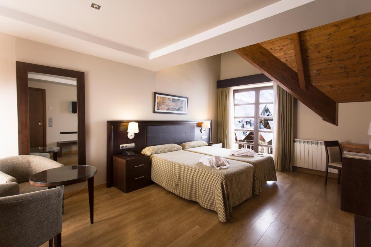 Snoe Aragon Hills Otel Formigal Dış mekan fotoğraf