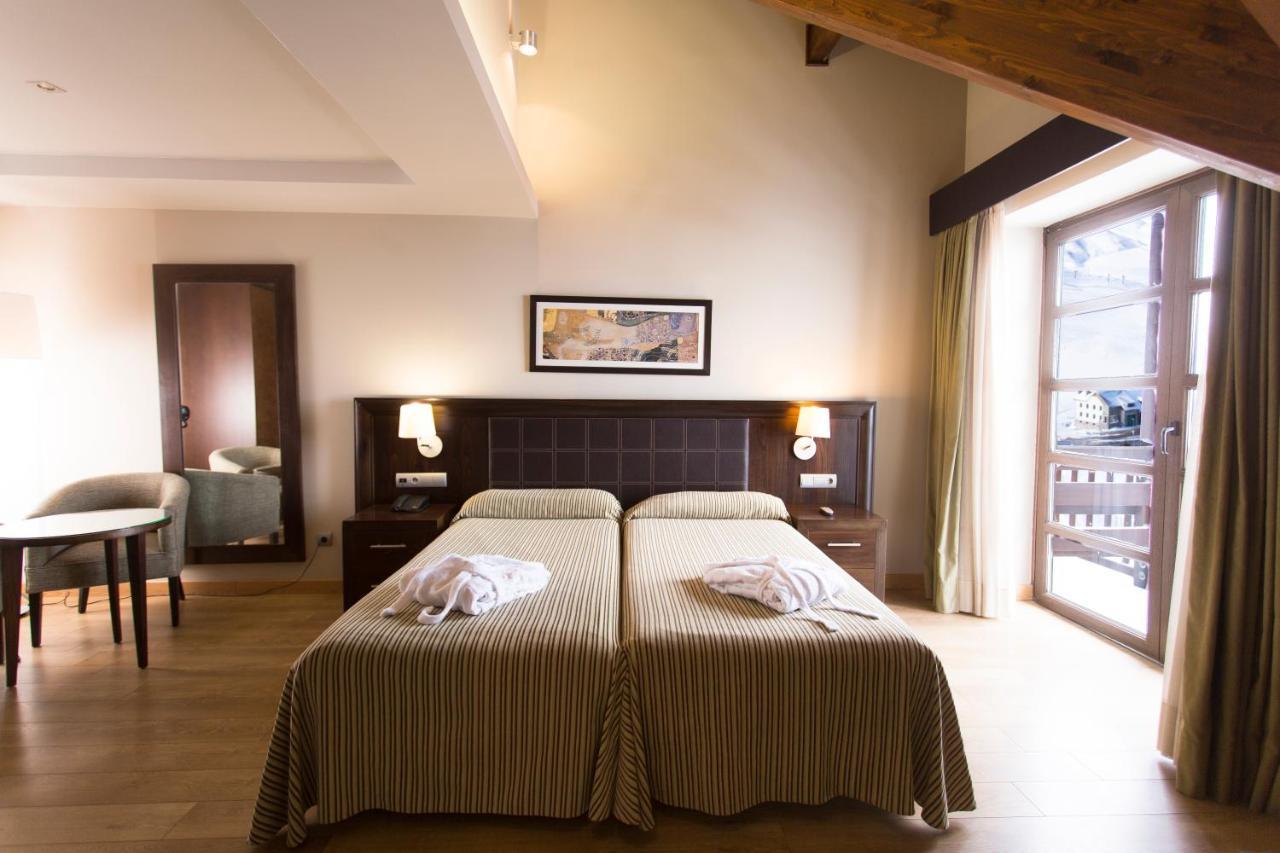 Snoe Aragon Hills Otel Formigal Dış mekan fotoğraf